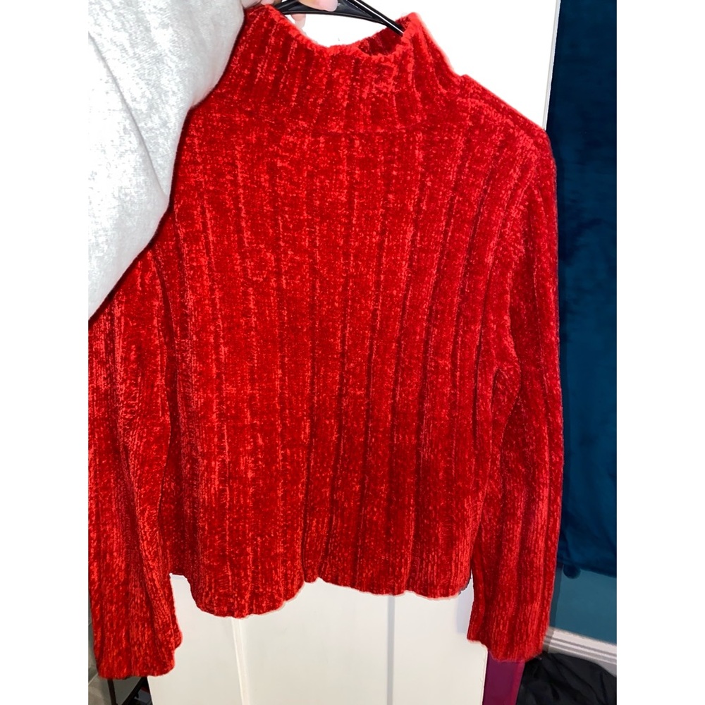 Suede red sweater slight turtle neck